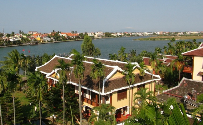 Pho Hoi Riverside Resort