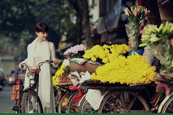 Beautiful Girl in Hanoi City